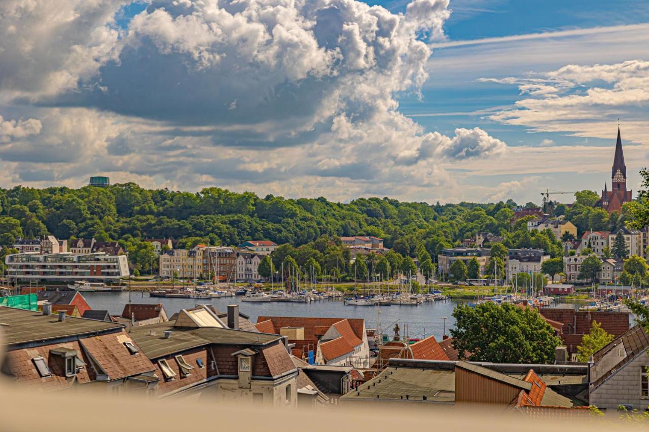 Fewo1846 - Moewensicht - Luxurioese Maisonettewohnung Mit 2 Schlafzimmern Und Hafenblick Flensburg Bagian luar foto